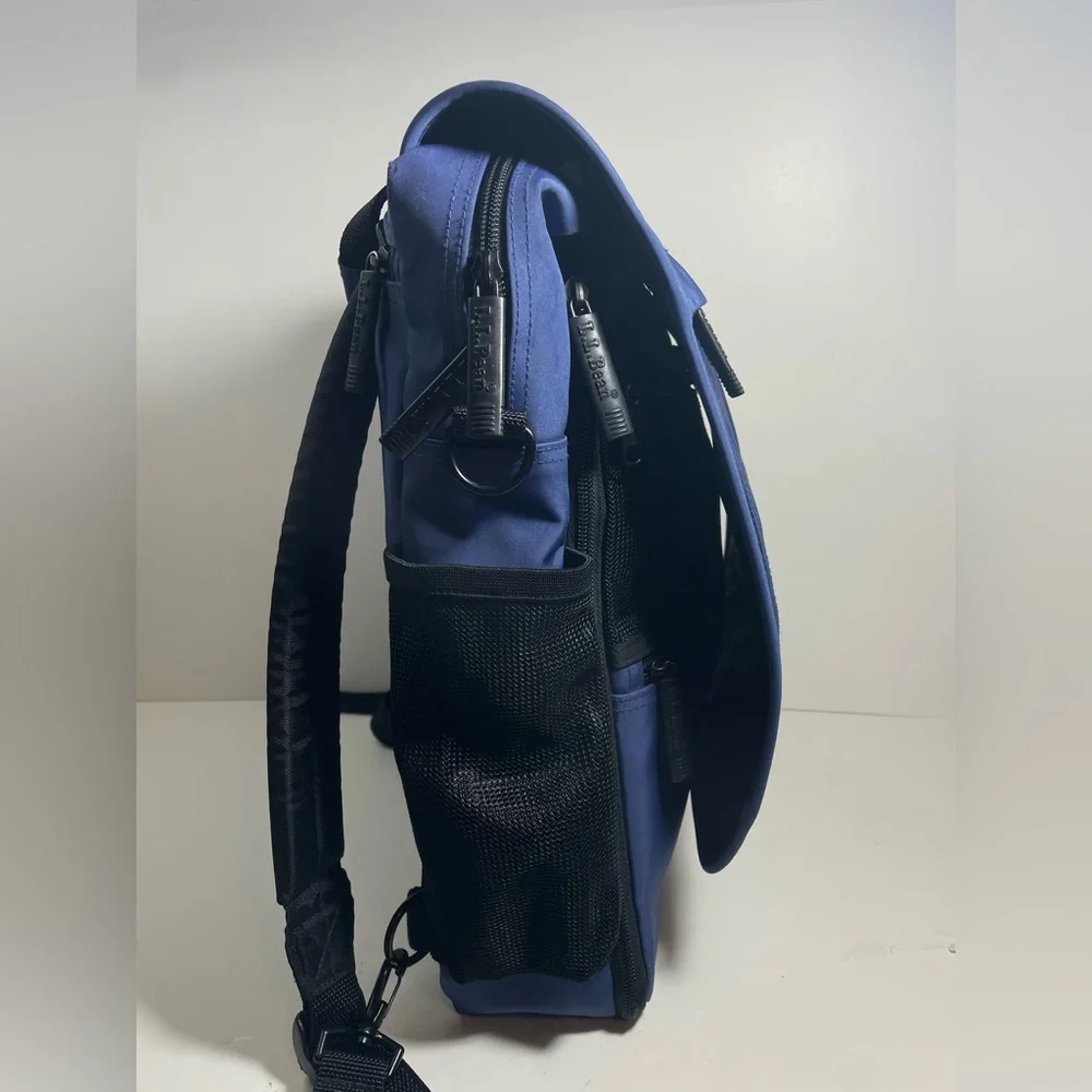 LL Bean Navy Blue and Black Traveler Backpack